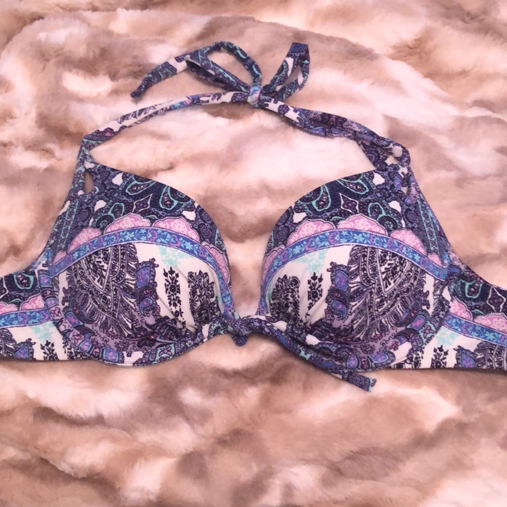 Victoria’s Secret bikini top NEW